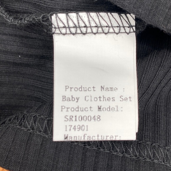 Black Ruffle Long Sleeve Top and Tan Corduroy Button Skirt Set Size 2 - Picture 6 of 11